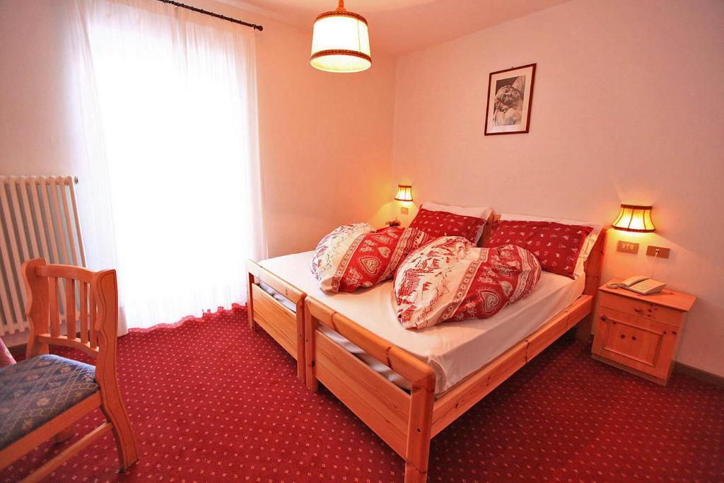 Hotel Vigo Vigo di Fassa Δωμάτιο φωτογραφία