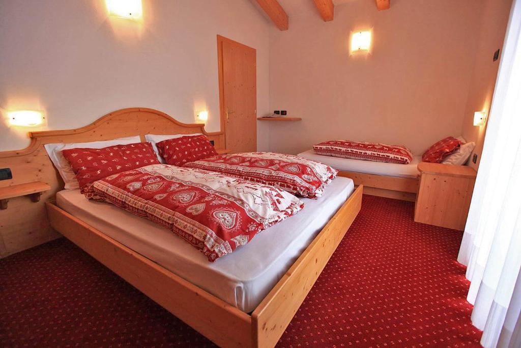 Hotel Vigo Vigo di Fassa Δωμάτιο φωτογραφία